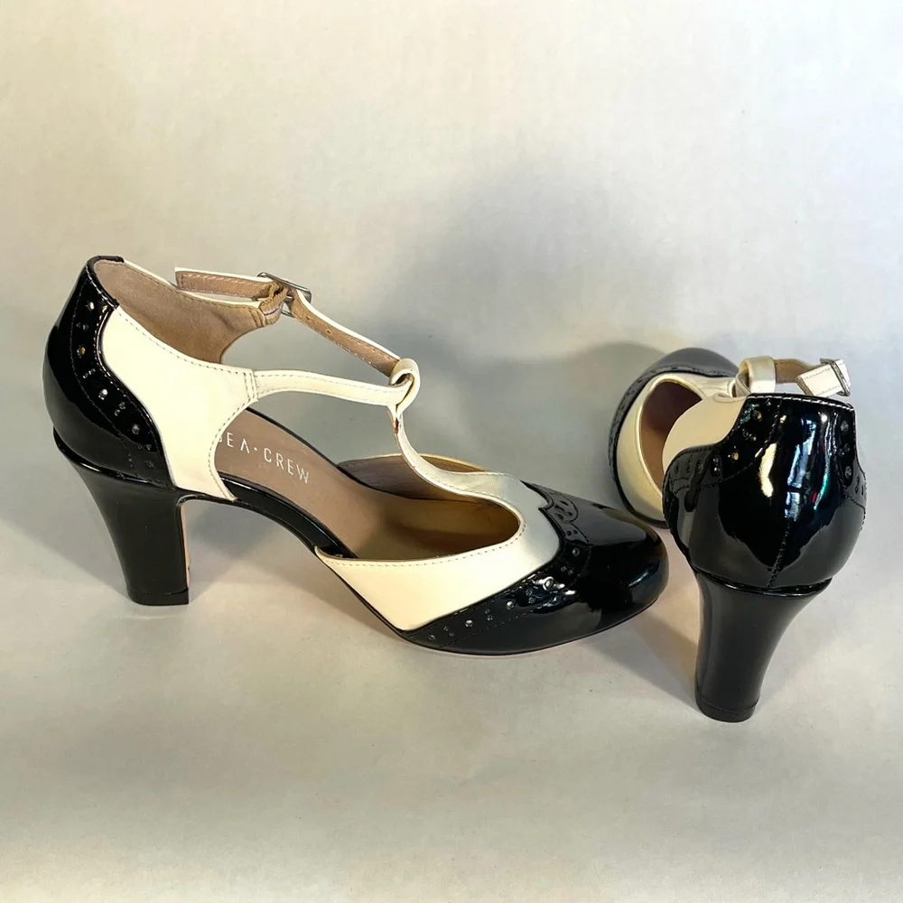 Gatsby II T-Strap Vintage Heels - Black and White - Picture 8 of 16
